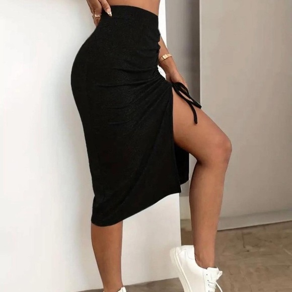 Midi Tube Skirt - Picture 4 of 7